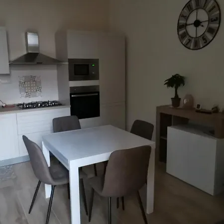 Casa Marinella קרוטונה